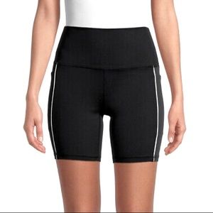 NWOT SPYDER ACTIVE BLACK HIGH WAIST SIDE POCKET BIKE SHORTS SIZE LARGE